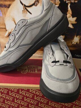 Vans UltraRange 2.0 Se Shoes Sneakers VN000E7NQ7L Drizzle Grey Black Mens 13 NEW